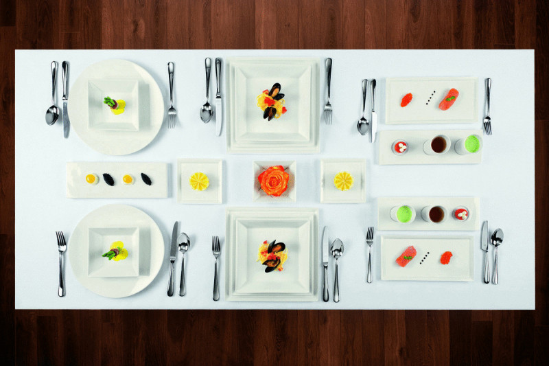 Assiette plate carré ivoire porcelaine vitrifiée 20,8x20,8 cm Allspice Rak