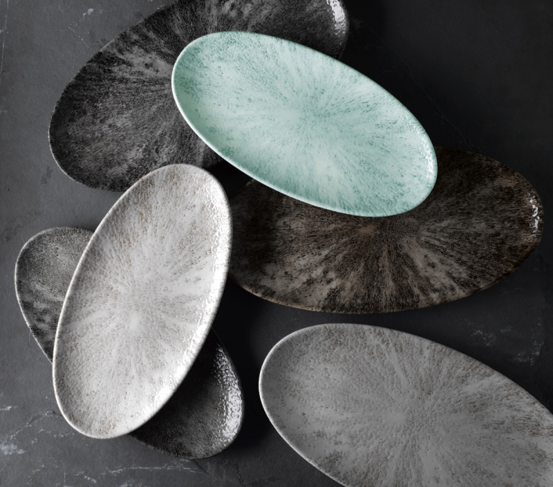 Assiette plate ovale noir porcelaine vitrifiée 34,7x17,3 cm Stone Quartz Churchill