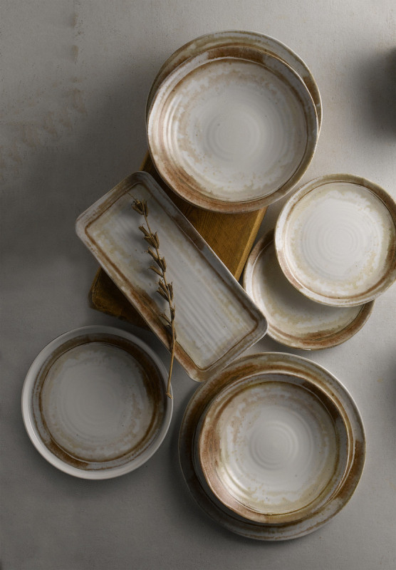 Assiette coupe plate rectangulaire beige porcelaine 35x16 cm Finca Dudson