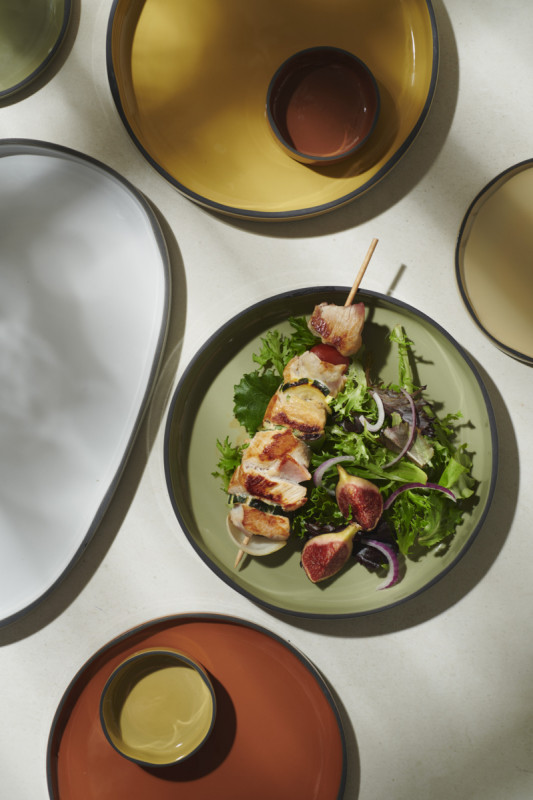 Assiette à bord droit rond vert porcelaine culinaire Ø 33 cm Caractère Revol