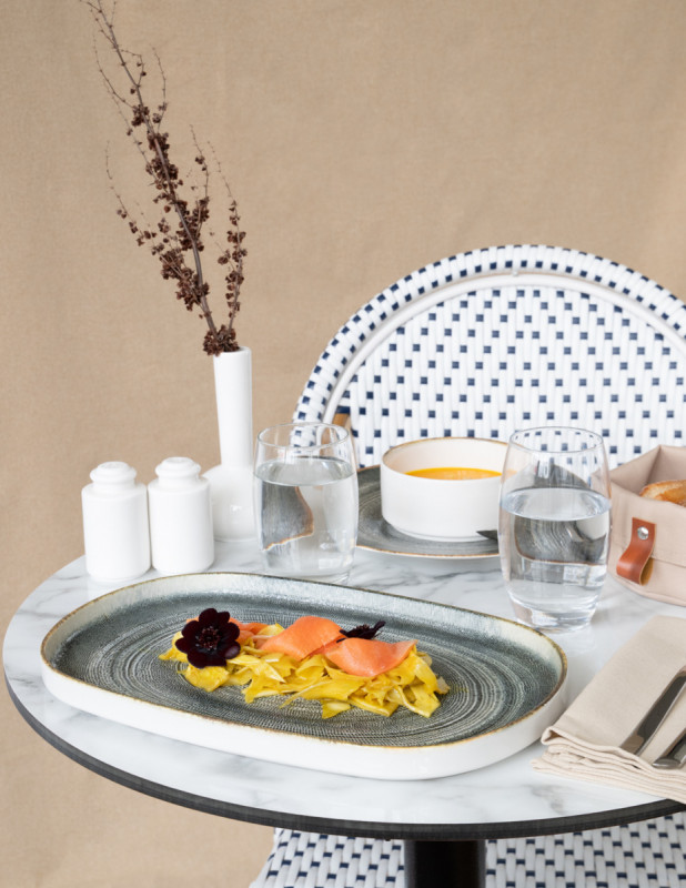 Assiette plate bord droit rond gris anthracite porcelaine Ø 27 cm Terra Pro.mundi